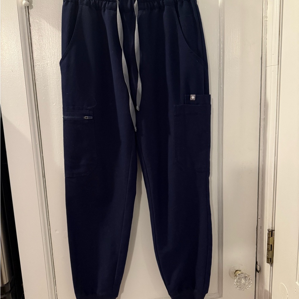 Figs Navy Ankle Cropped Pants